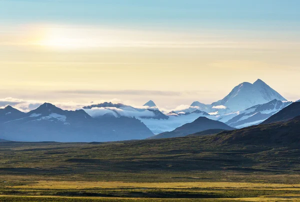 Pintorescas montañas en Alaska —  Fotos de Stock