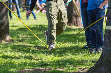 Dengede pratik kişi