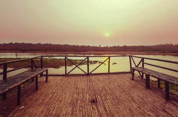 Rio Chitwan ao pôr-do-sol — Fotografia de Stock