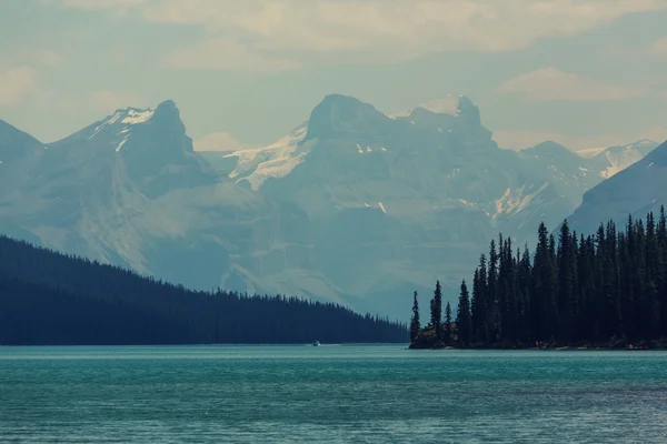 如诗如画的湖泊，在加拿大 — 图库照片
