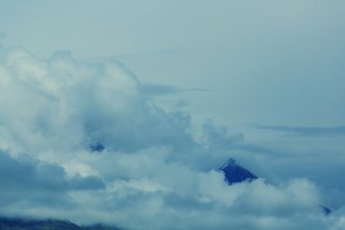 Alaska'da pitoresk dağlar