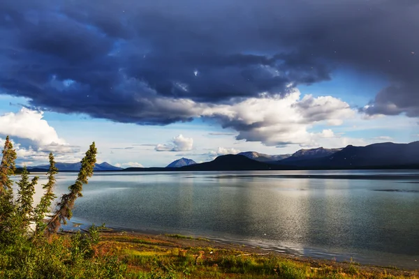 Lac pittoresque au Canada — Photo