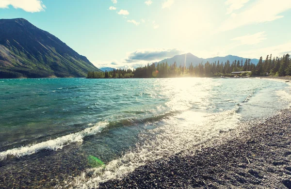 Picturesque lake in Canada — Stock Photo, Image