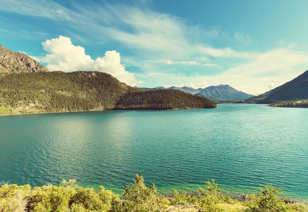 Lago pitoresco em Canadá — Fotografia de Stock