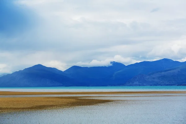 Мальовниче озеро в Канаді — стокове фото