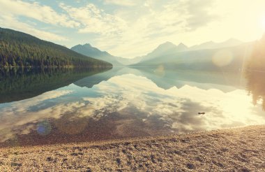 Pitoresk Bowman Gölü