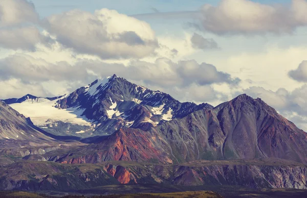 Montagnes pittoresques en Alaska — Photo