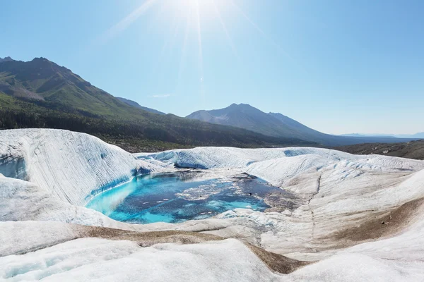 Lago em geleira kennicott — Fotografia de Stock