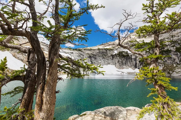 Hermoso lago alpino en Washington — Foto de Stock