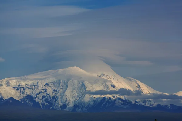 Mooie bergen van Alaska — Stockfoto