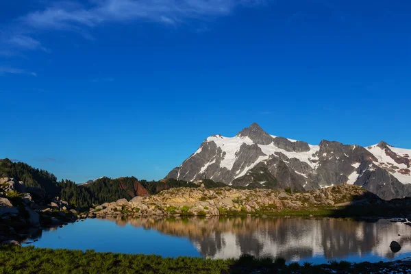 아름 다운 산 Shuksan — 스톡 사진