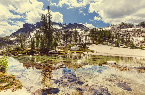 Gyönyörű alpesi tavak wilderness terület — Stock Fotó