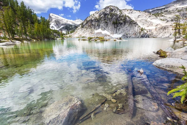 Schöne alpine Seen Wildnisgebiet — Stockfoto