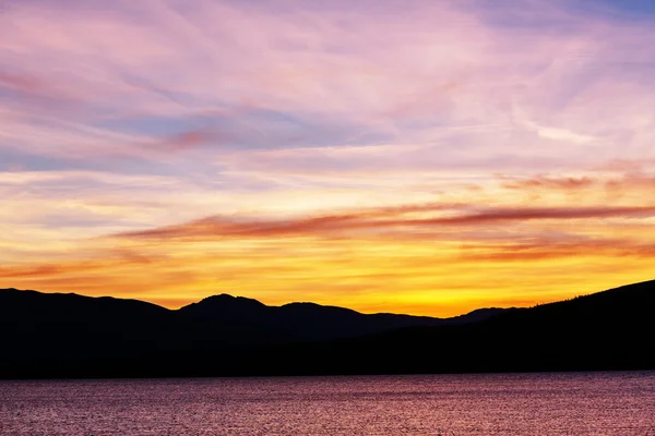 Prachtig meer in Canada — Stockfoto