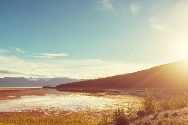 Hermoso lago en Canadá — Foto de Stock