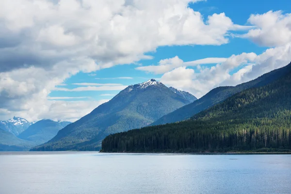 Schöner see in kanada — Stockfoto