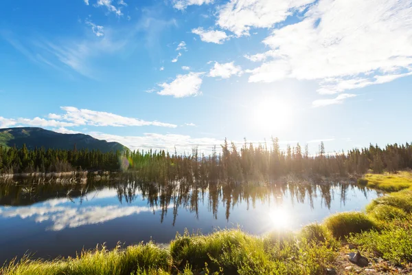 Serenity Lake in Alaska — Stockfoto