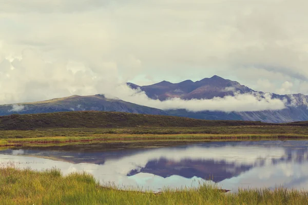 Lago da Serenidade no Alasca — Fotografia de Stock