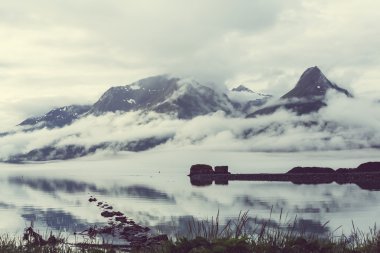 Alaska'da Valdez dağlar
