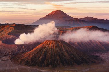 Pitoresk Bromo yanardağ