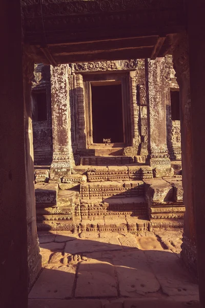 Ancient Khmer civilization ruins — Stock Photo, Image