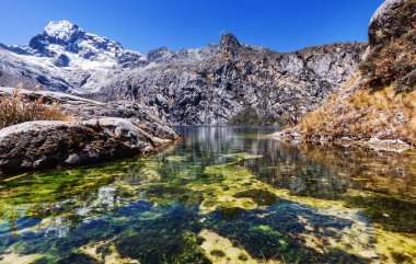 Cordillera Blanca, Peru, Güney Amerika 'daki güzel dağ manzaraları