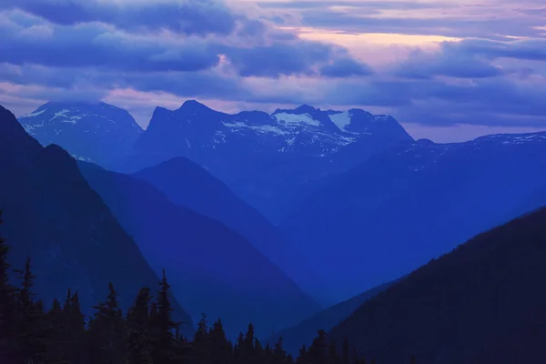 Puesta Sol Escénica Las Montañas Temporada Otoño — Foto de Stock