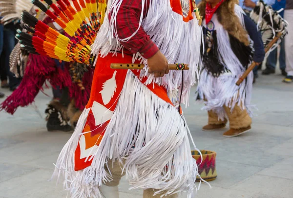 Dançarinos Nativos Americanos Mostram Suas Danças Tradicionais San Salvador — Fotografia de Stock