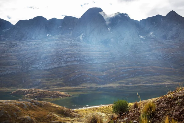 Gyönyörű Hegyvidéki Tájak Cordillera Blanca Peru Dél Amerika — Stock Fotó