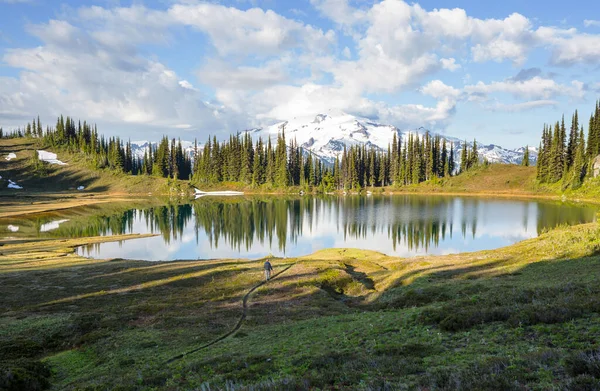 Immagine Lago Picco Del Ghiacciaio Washington Usa — Foto Stock