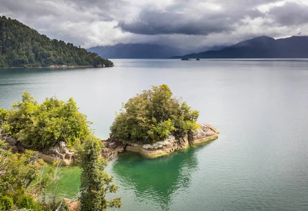 Lindas Montanhas Paisagem Longo Estrada Cascalho Carretera Austral Sul Patagônia — Fotografia de Stock