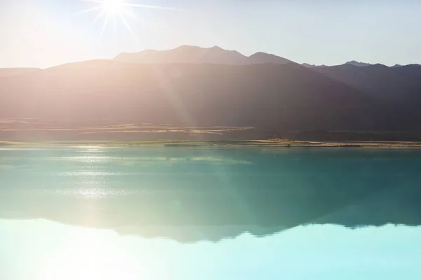 Úžasná Přírodní Krajina Novém Zélandu Horské Jezero — Stock fotografie