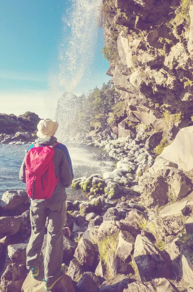 Bella Cascata Nella Foresta Pluviale Verde Nuova Zelanda — Foto Stock