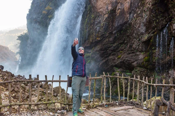 Водоспад Капуцбасі Провінція Кайсері Туреччина — стокове фото