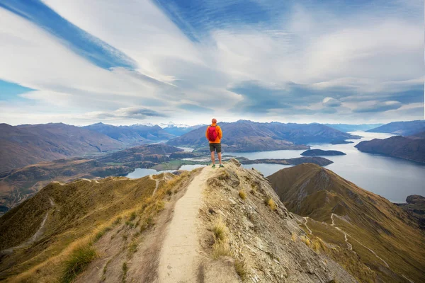 Caminata Viajeros Roys Peak Nueva Zelanda Lago Wanaka —  Fotos de Stock