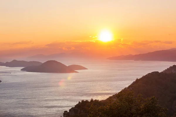 Türkiye Gün Batımında Güzel Deniz Kıyıları — Stok fotoğraf