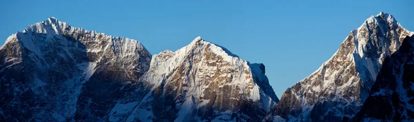 히말라야 아르마 의산들 — 스톡 사진