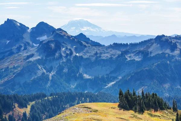 北カスケード山脈の美しい山のピーク ワシントン州 アメリカ — ストック写真