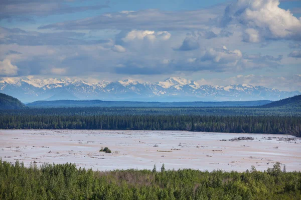 Picturesque Mountains Alaska Summer Snow Covered Massifs Glaciers Rocky Peaks — Stock Photo, Image