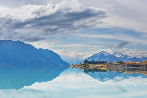 Καταπληκτικά Φυσικά Τοπία Στη Νέα Ζηλανδία Λίμνη Των Βουνών — Φωτογραφία Αρχείου