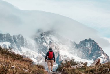 Patagonya dağlarında yürüyüş, Arjantin