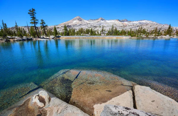 Lac Sérénité Dans Les Montagnes Saison Estivale Beaux Paysages Naturels — Photo