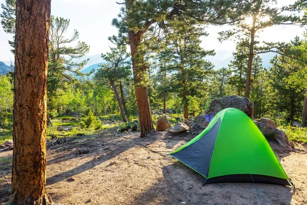 Tenda Escursionistica Montagna Nella Stagione Estiva — Foto Stock