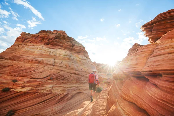 Vandra Utah Bergen Vandring Ovanliga Naturlandskap Fantastiska Former Sandsten Formationer — Stockfoto