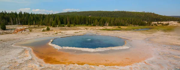 Inspiră Fundal Natural Piscine Câmpuri Gheizere Parcul Național Yellowstone Sua — Fotografie, imagine de stoc