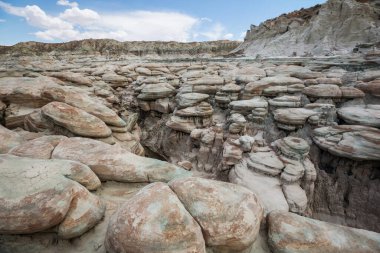 Utah, ABD 'de kumtaşı oluşumları. Güzel Alışılmadık manzaralar.