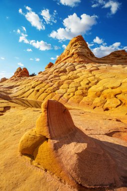 Vermillion Cliffs Vahşi Doğa Bölgesi, Utah ve Arizona 'dan Çakal Buttes.