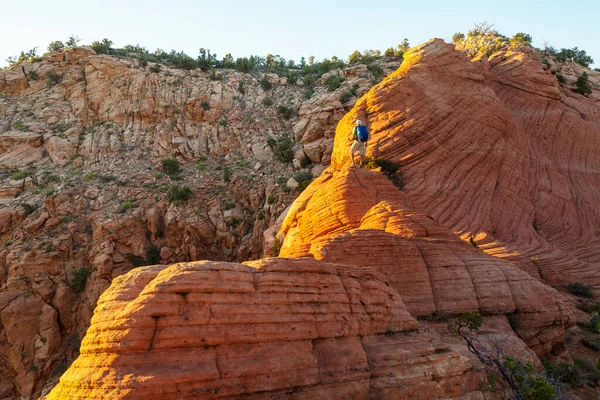 Caminhada Nas Montanhas Utah Caminhadas Paisagens Naturais Incomuns Formas Fantásticas — Fotografia de Stock