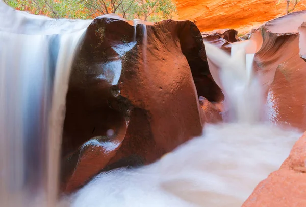 Vízesés Red Rock Canyonban Utah Usa — Stock Fotó
