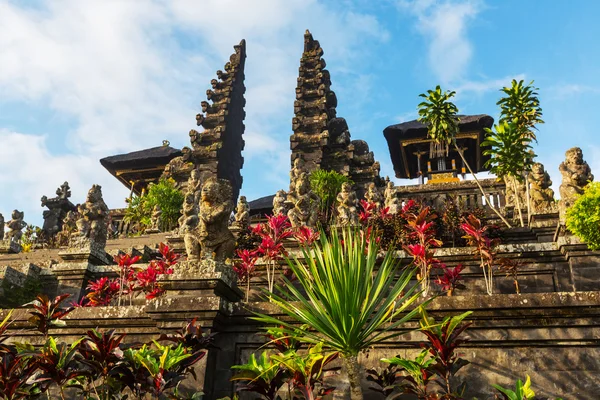 Templo besakih — Fotografia de Stock